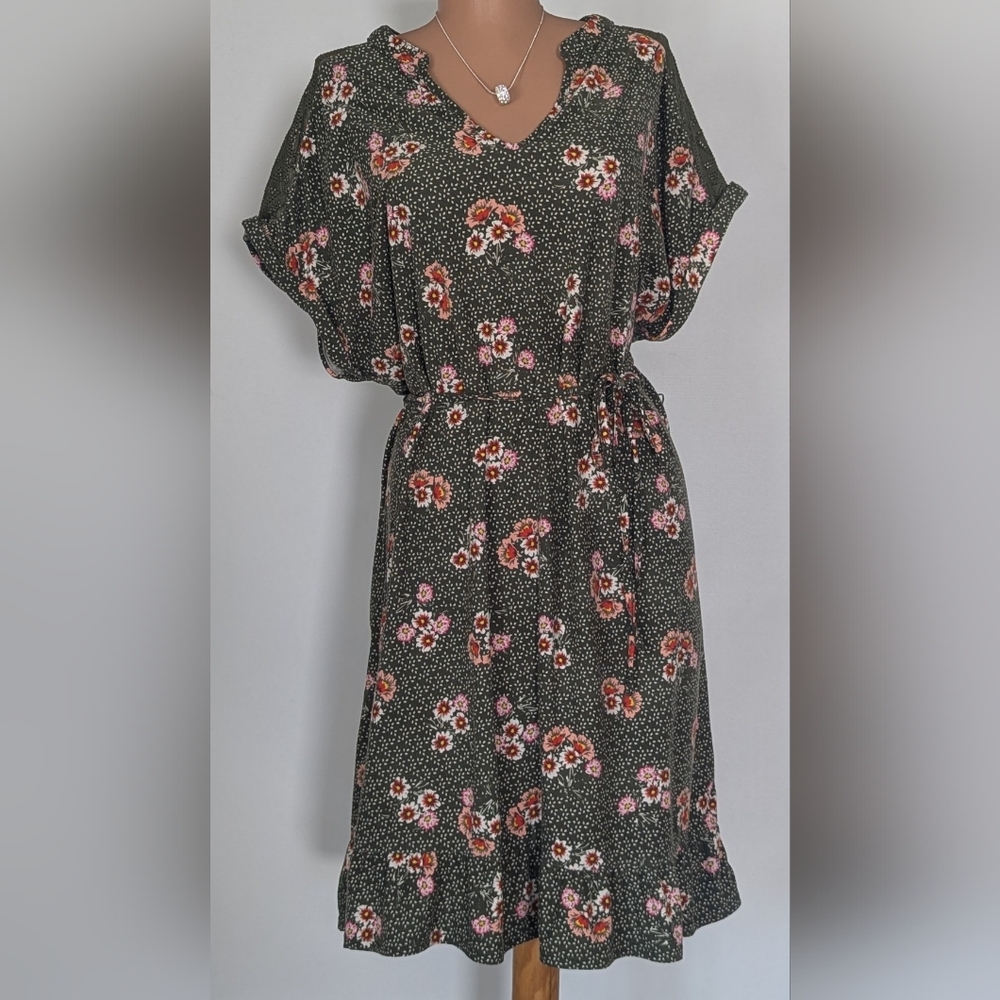 NoBo, Floral with lace embroidered shoulders, waist tie, green pink floral, XXXL